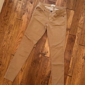 Ladies khaki skinnies